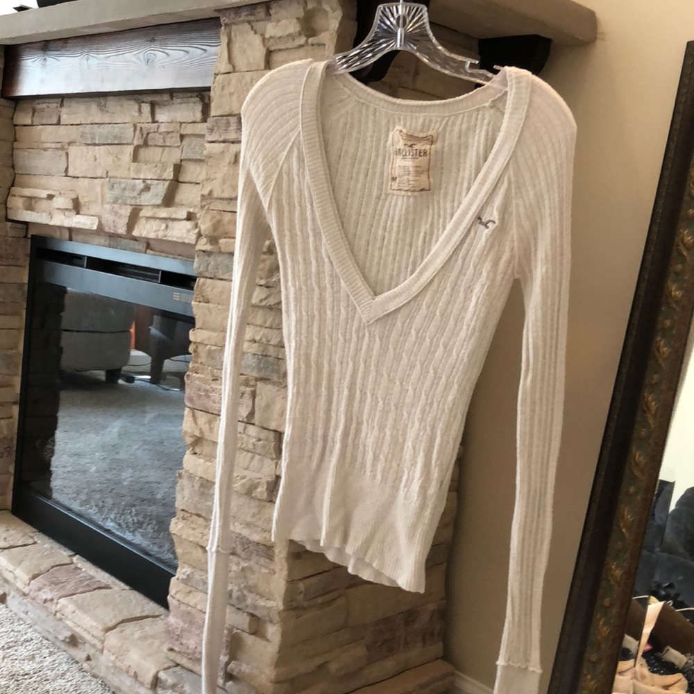 Hollister long sleeve sweater